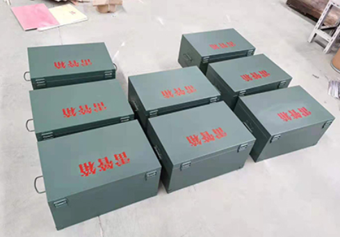 盐源炸药箱和雷管箱一般是怎么存放的？