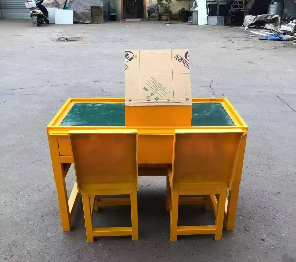 盐源防静电导通桌井下煤矿火工品发放桌：危险品流转的安全守护者